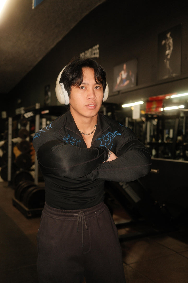 Nine Worlds Compression Quarter Zip Black